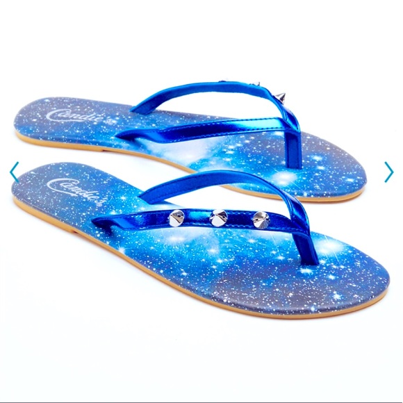 NEW CANDIE’S Galaxy Sandals Flip Flops Studded Stars Medium 7/8 Women’s - Picture 2 of 15